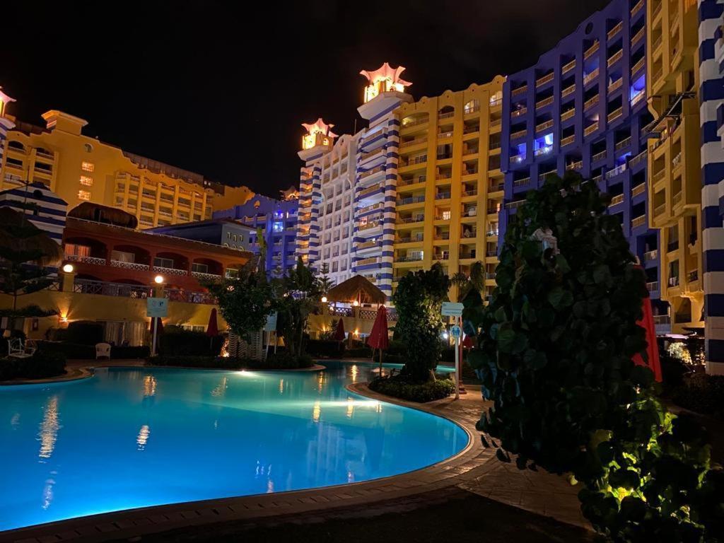 Porto Marina Resort Chalets Families Only El Alamein Esterno foto